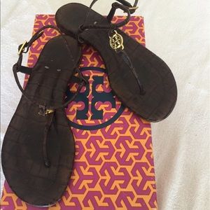 TORY BURCH Emmy Thong- Croc Prt  Lthr Fig Brown